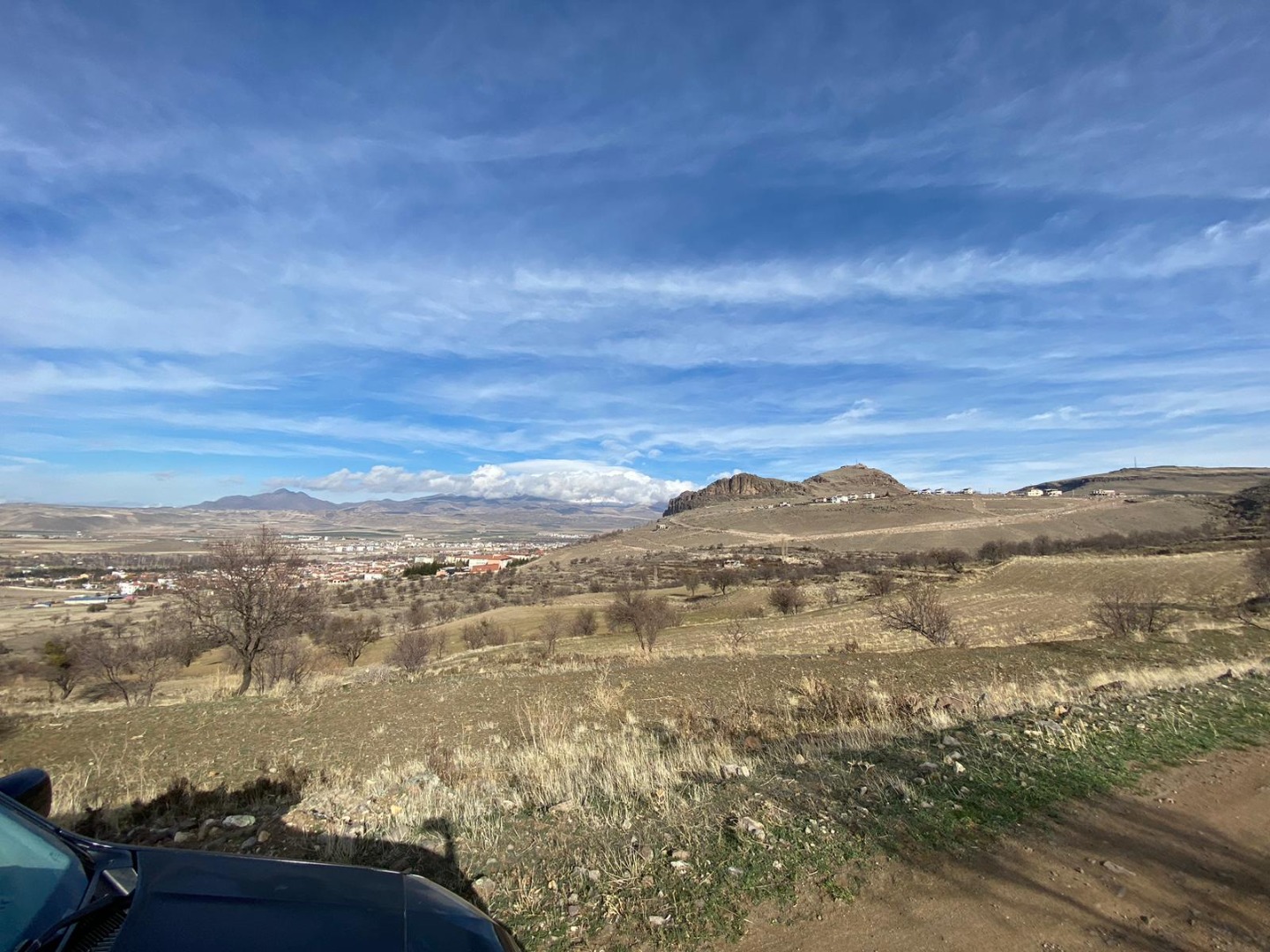 KAYSERİ DEVELİ GÜNEYYUKARI MAHALLESİ ATASONA MEVKİİNDE SATILIK TARLA